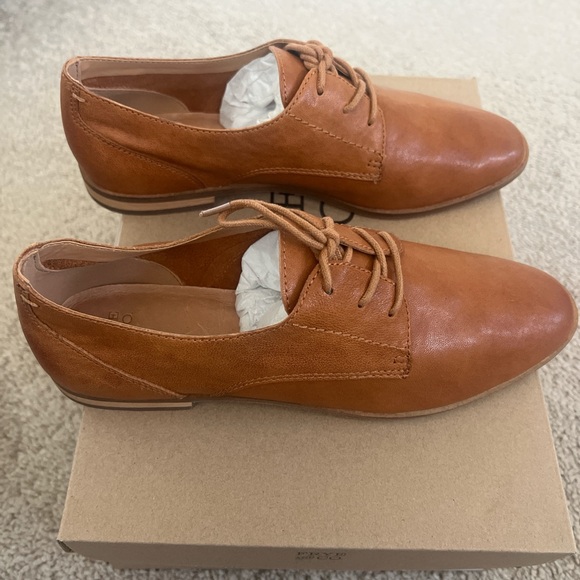 FRYE AND CO. Brown Leather Lace-Up Flats - Picture 4 of 7